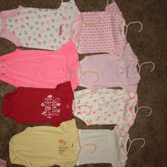 Newborn onesies to 3 months - Picture 2 of 3